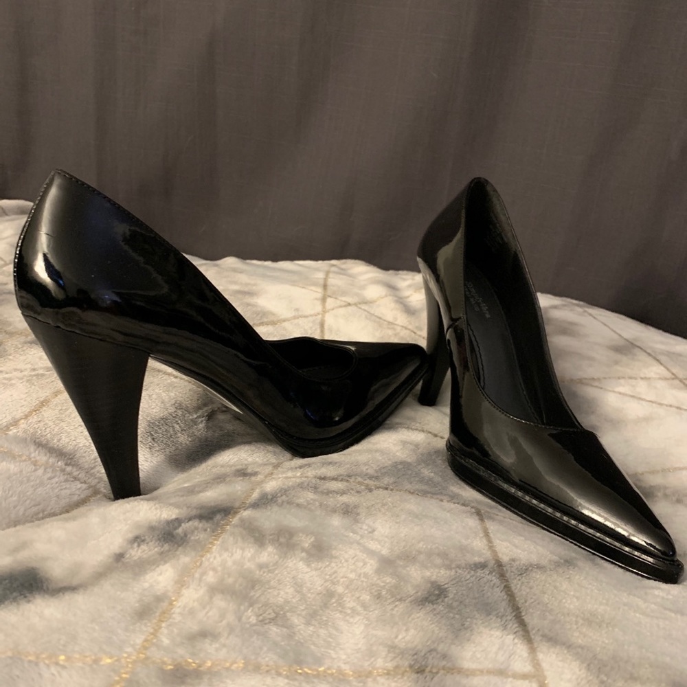 Vera Wang Black Heels